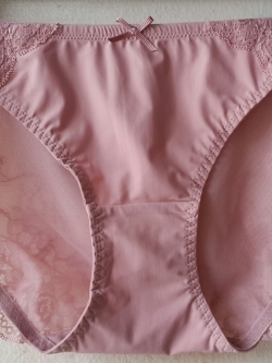 กางเกงชั้นในสตรีไทรอัมพ์