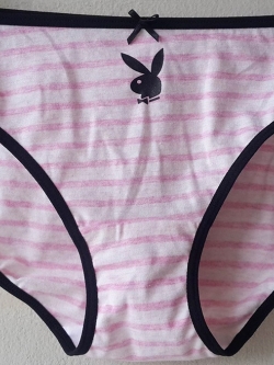 กางเกงชั้นในสตรี Playboy