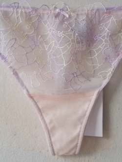 กางเกงชั้นในสตรี Playboy