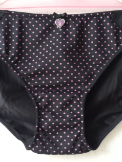 กางเกงชั้นในสตรีPlayboy