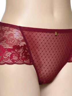 กางเกงชั้นในสตรีไทรอั้ม