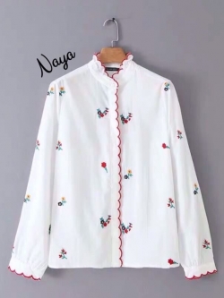 🌿🌼 flower in garden 🌼🌿 งานญี่ปุ่น ป้ายแท้ เสื้อเชิ้ตคอปีน ปักขอบหยัก ผ้าคอตตอนเนื้อดีมาก นิ่ม ผ้าคุณภาพโรงงานญี่ปุ่น ปักดอกไม้ทั้งตัว #naya size อก41” ยาว25 หลัง27” ค่ะ