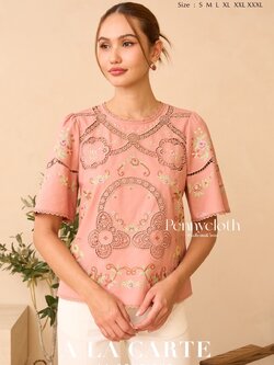 A La Carte เสื้อรุ่นใหม่ รหัส 69903 ลินินผสมคอตตอน คอกลม แขนสั้นแฟร์ งานปัก ทอลูกไม้ by PENNY CLOTH