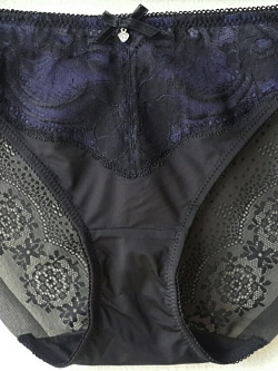 กางเกงชั้นในสตรีไทรอัมพ์