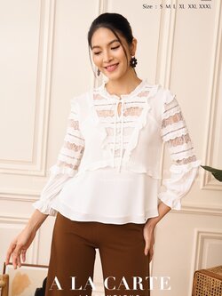 69336 เสื้อ Alacarte ชีฟอง คอกลมผูกโบ แต่งผ้าลูกไม้ช่วงอกและแขน มีซับในเย็บติด