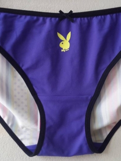 กางเกงชั้นในสตรี Playboy