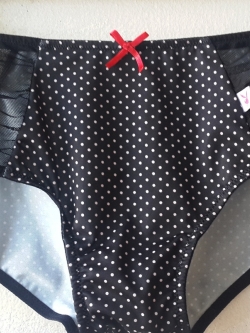 กางเกงชั้นในสตรี Playboy