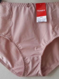 กางเกงชั้นในสตรีไทรอัมพ์