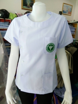 เสื้อกาวน์ขาวสีขาวโอโม่/ คอกลม ผ้าสเป็นเด็กซ์ปักกระทรวง ผู้หญิง