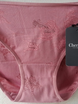 กางเกงชั้นในสตรี เชอรีล่อน