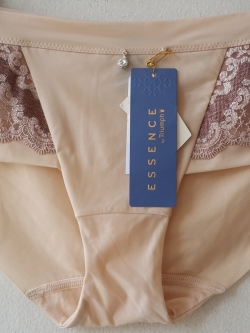 กางเกงชั้นในสตรีไทรอัมพ์