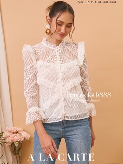 69548 เสื้อ Alacarte ลูกไม้งานปักงานกราฟิกสลับลาย กระดุมหน้า แขนกระบอก มีซับใน