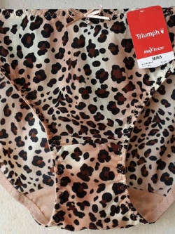 กางเกงชั้นในสตรีไทรอัมพ์