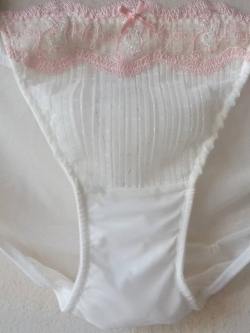 กางเกงชั้นในสตรี Playboy