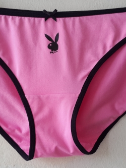 กางเกงชั้นในสตรี Playboy