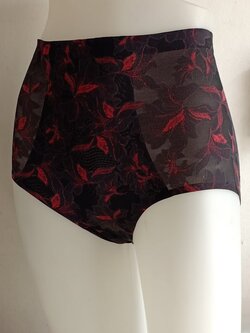 กางเกงสเตย์ไทรอัมพ์