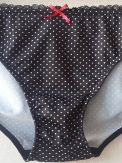 กางเกงชั้นในสตรี Playboy