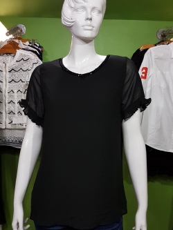 เสื้อชีฟองคอวีแขนสั้น NEW CHANEL มีซับในตัวค่ะ ขนาดฟรีไซด์ อก 38-40 " ค่ะ