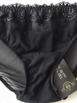 กางเกงชั้นในสตรี Playboy