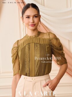 69655 เสื้อ Alacarte ชีฟองสีพื้น ตีเกล็ดแทรกทริม แต่งลูกไม้ ซีทรูเนื้อนุ่มช่วงบ่าและแขน มีซับใน คอกลม กระดุมหลัง 2 เม็ด