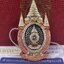 เข็มกลัด เข็มที่ระลึกตราสัญลักษณ์พระราชพิธีเฉลิมพระชนมพรรษาครบ 80 พรรษา ในหลวง รัชกาลที่ 9 ประดับด้วยคริสตัลสวารอฟสกี้ 80 เม็ด